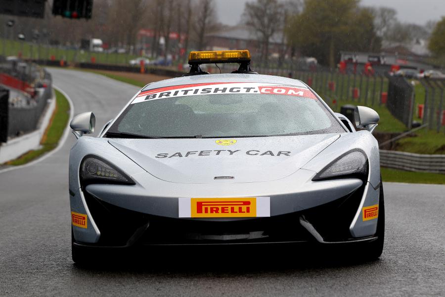  McLaren 570S Coupe British GT Championship Safety Car 2016 года  (фото 5 из 5)